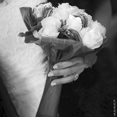 photo d'ambiance mariage bouquet de la mariée